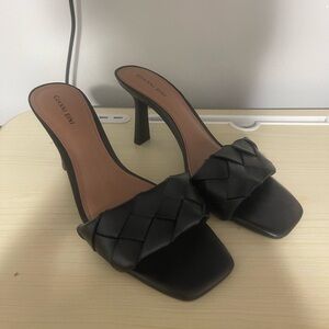 Gianvito Rossi Black Woven Heels